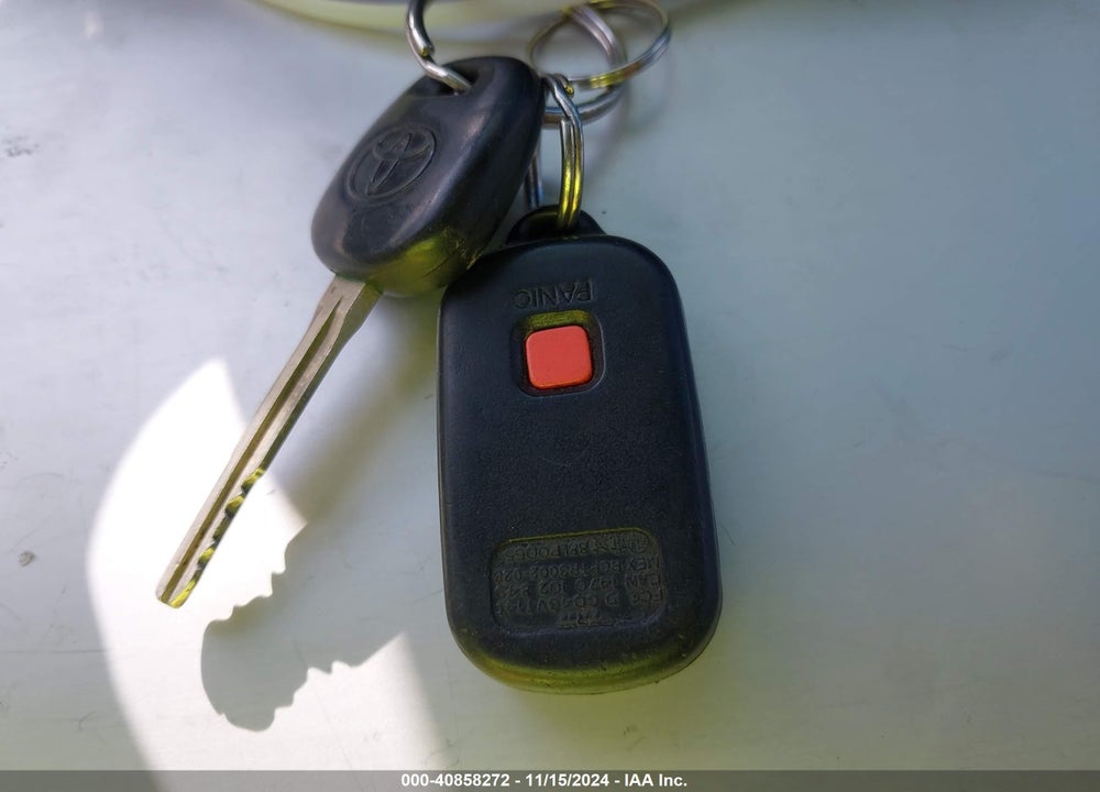 2007 TOYOTA COROLLA S VIN: 1NXBR30EX7Z775366
