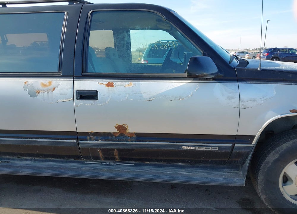 1993 GMC SUBURBAN K1500 VIN: 1GKFK16K6PJ756914