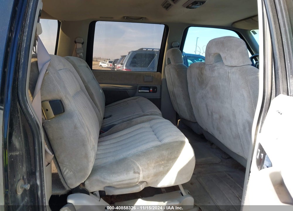1993 GMC SUBURBAN K1500 VIN: 1GKFK16K6PJ756914