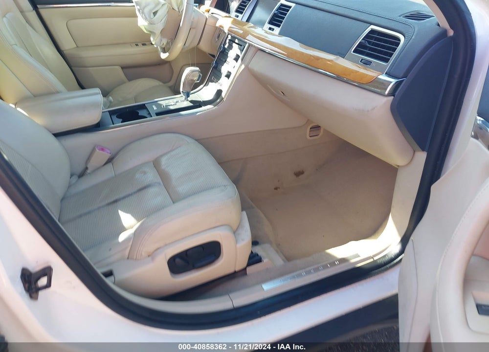 2009 LINCOLN MKS VIN: 1LNHM93R69G631728