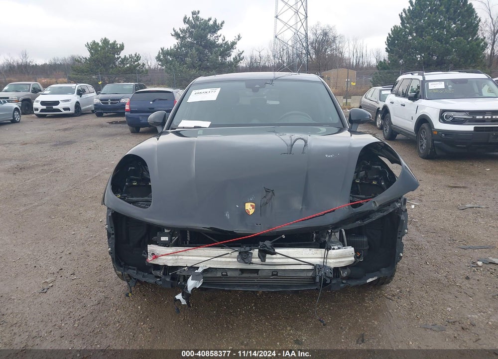 2021 PORSCHE MACAN VIN: WP1AA2A54MLB16120