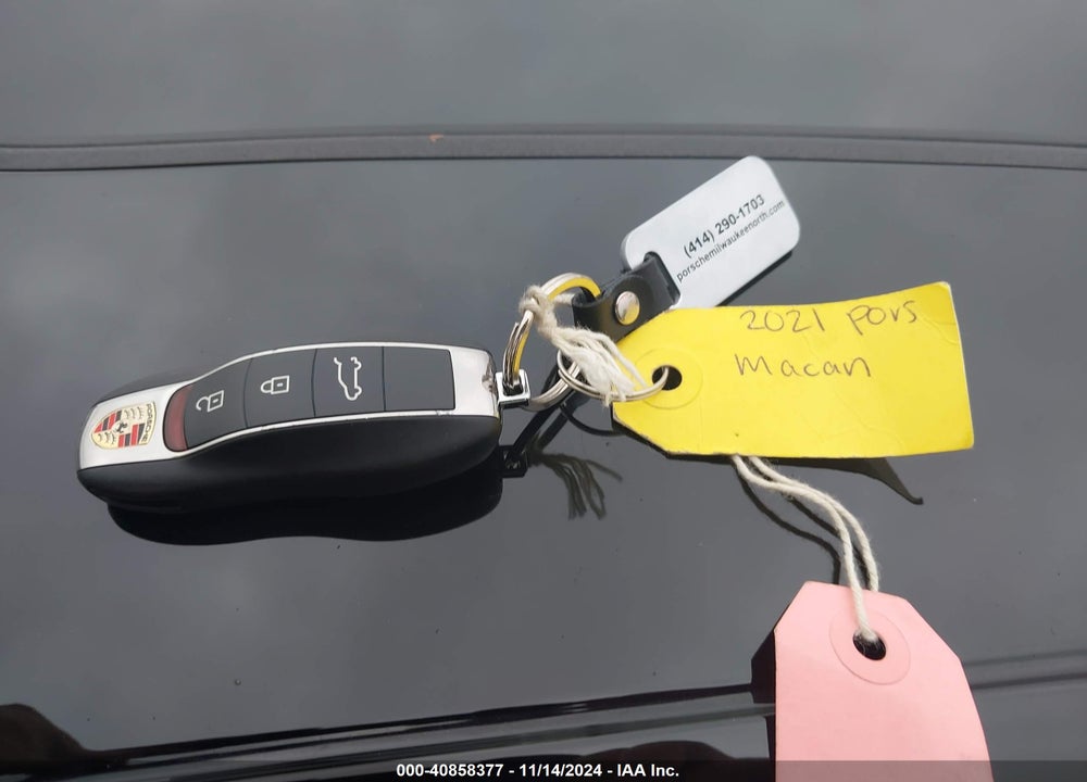 2021 PORSCHE MACAN VIN: WP1AA2A54MLB16120