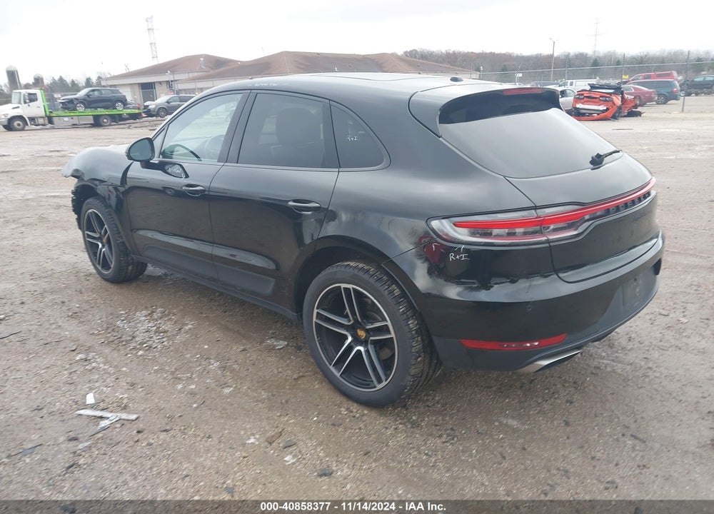 2021 PORSCHE MACAN VIN: WP1AA2A54MLB16120