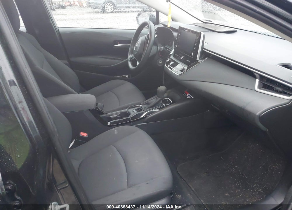 2020 TOYOTA COROLLA LE VIN: 5YFEPRAE0LP077137