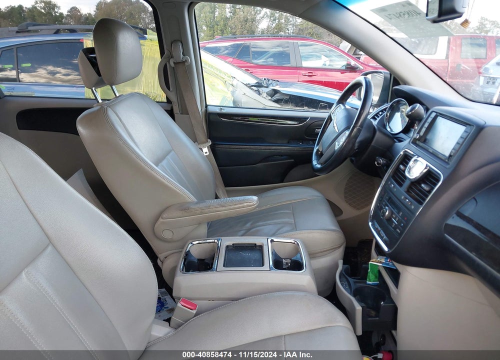 2013 CHRYSLER TOWN & COUNTRY TOURING VIN: 2C4RC1BG5DR583806