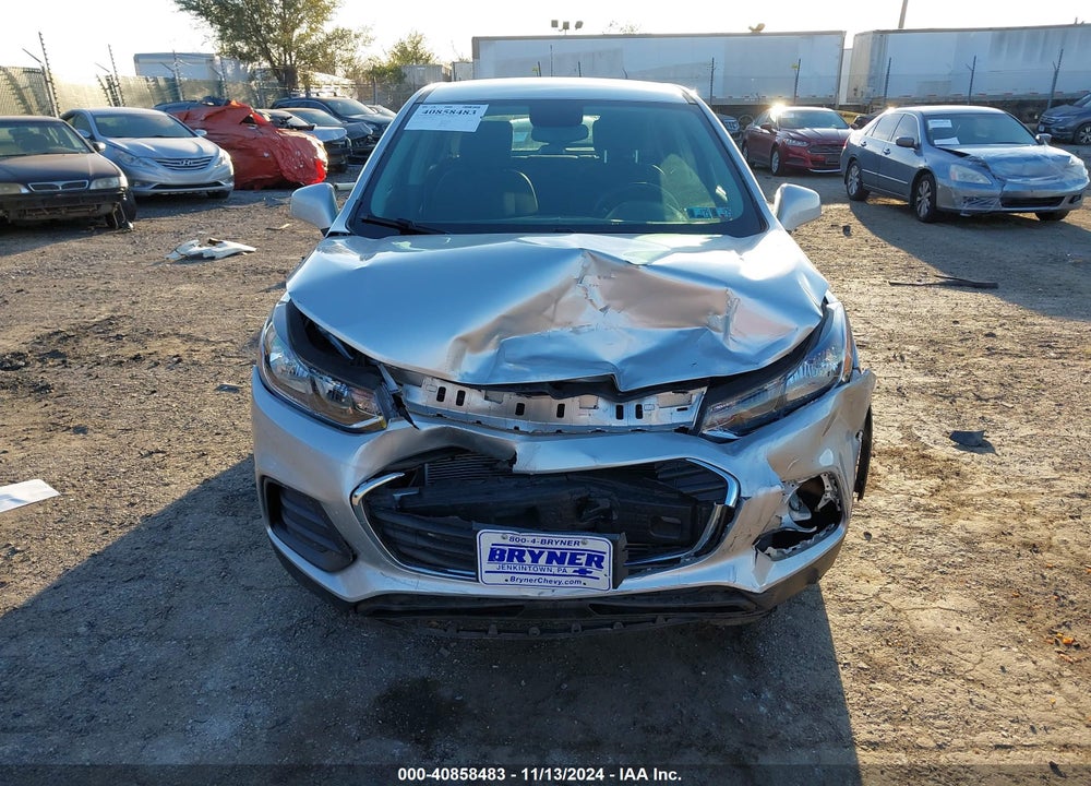 2018 CHEVROLET TRAX LS VIN: KL7CJKSB2JB733948