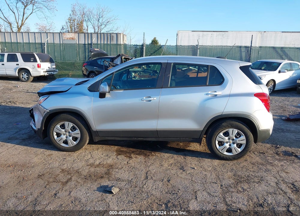 2018 CHEVROLET TRAX LS VIN: KL7CJKSB2JB733948