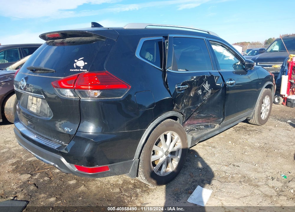 2017 NISSAN ROGUE SV VIN: JN8AT2MT8HW406195