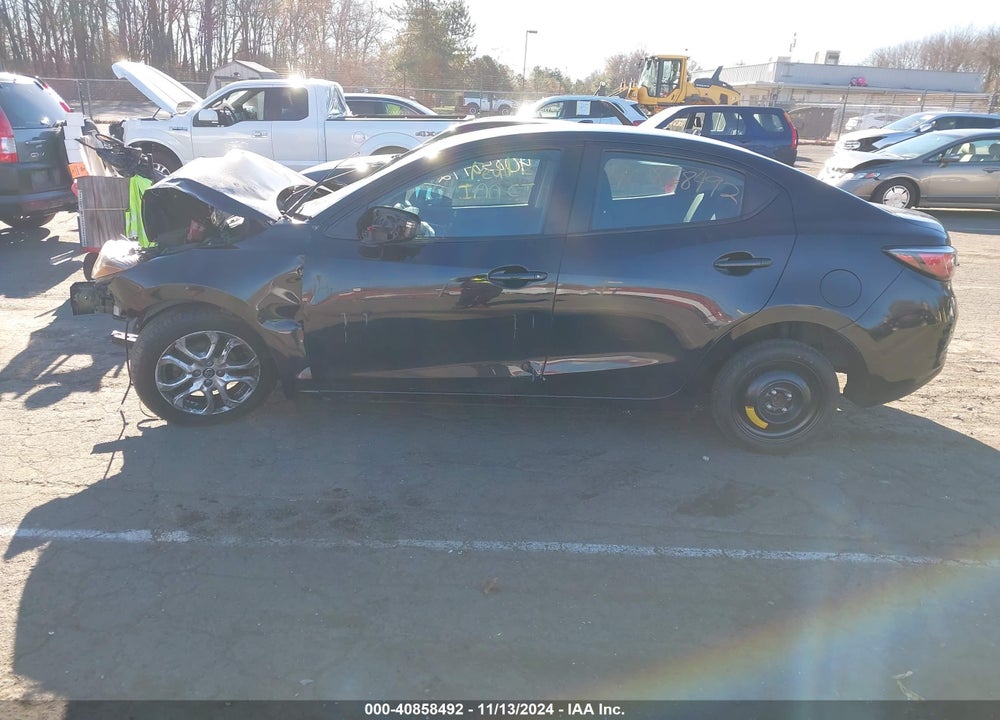 2017 TOYOTA YARIS IA VIN: 3MYDLBYV5HY181720
