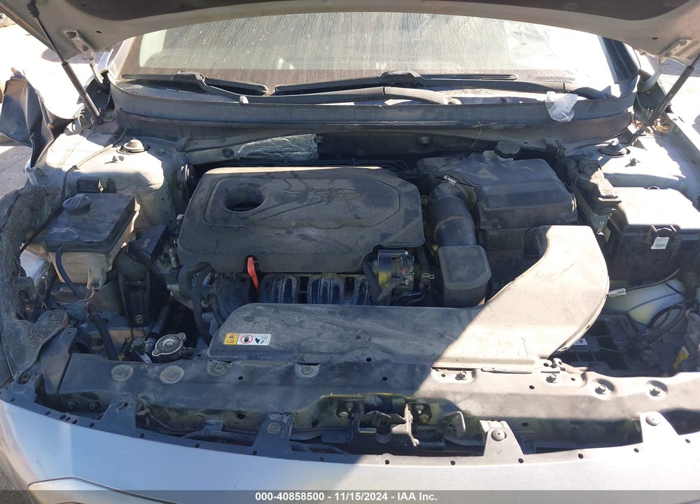 2015 HYUNDAI SONATA SE VIN: 5NPE24AF7FH018386