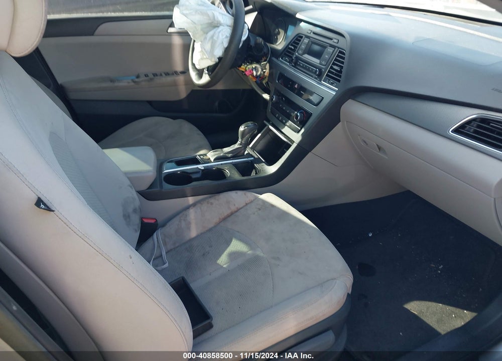 2015 HYUNDAI SONATA SE VIN: 5NPE24AF7FH018386