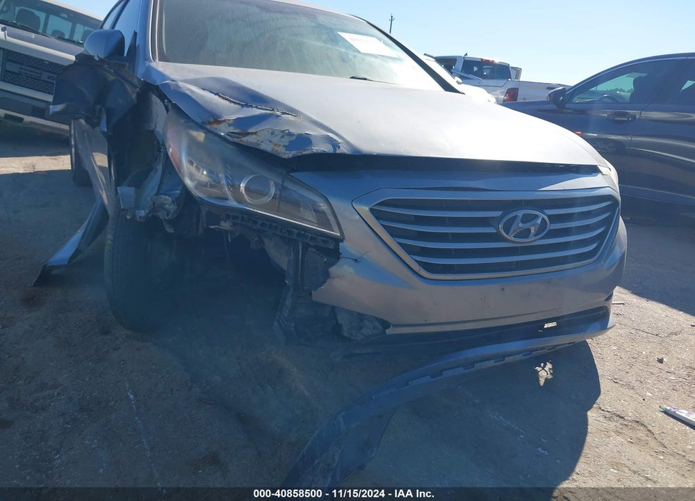 2015 HYUNDAI SONATA SE VIN: 5NPE24AF7FH018386
