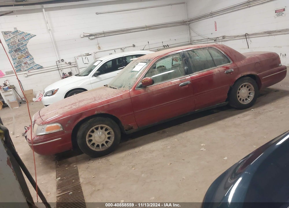 1998 FORD CROWN VICTORIA LX VIN: 2FAFP74W8WX120917