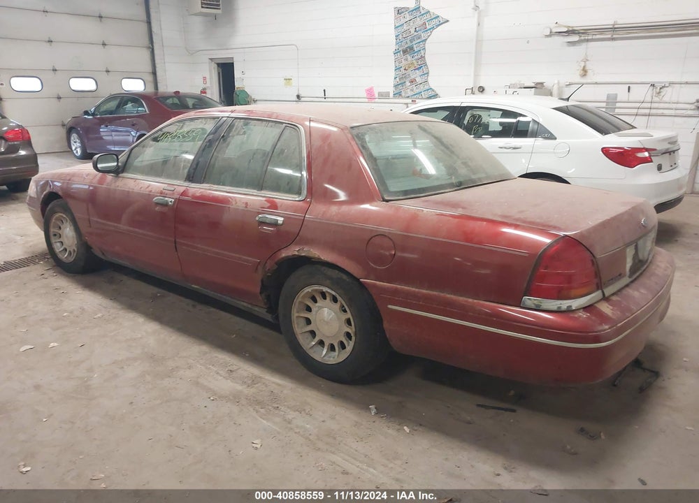 1998 FORD CROWN VICTORIA LX VIN: 2FAFP74W8WX120917