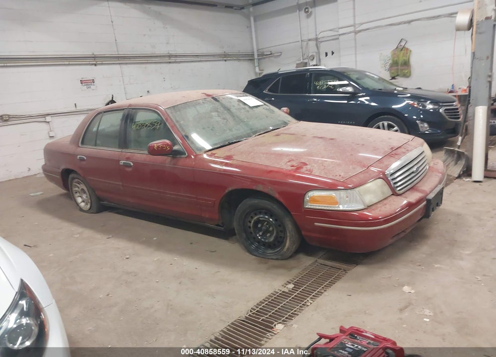 1998 FORD CROWN VICTORIA LX VIN: 2FAFP74W8WX120917
