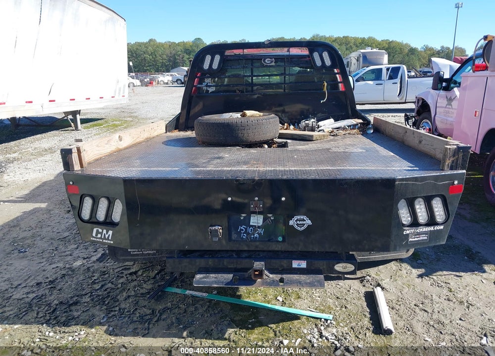 1999 FORD F-350 LARIAT/XL/XLT VIN: 1FTWW33F1XEA08213