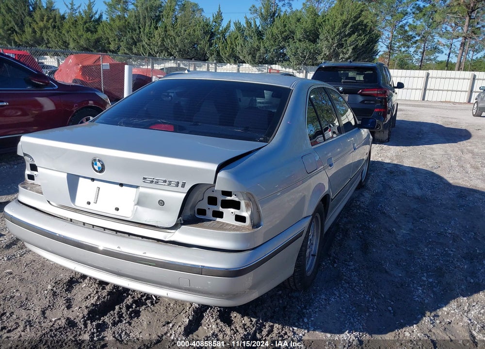 2000 BMW 528IA VIN: WBADM6341YGU20597