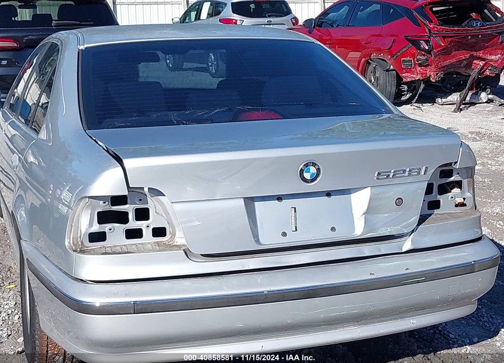 2000 BMW 528IA VIN: WBADM6341YGU20597