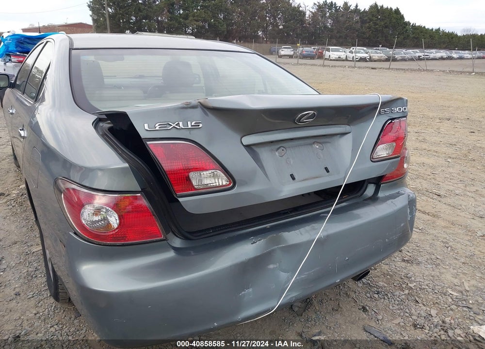 2002 LEXUS ES 300 VIN: JTHBF30G720051616