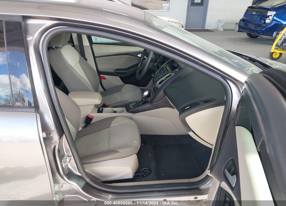 2014 FORD FOCUS SE VIN: 1FADP3K20EL153339