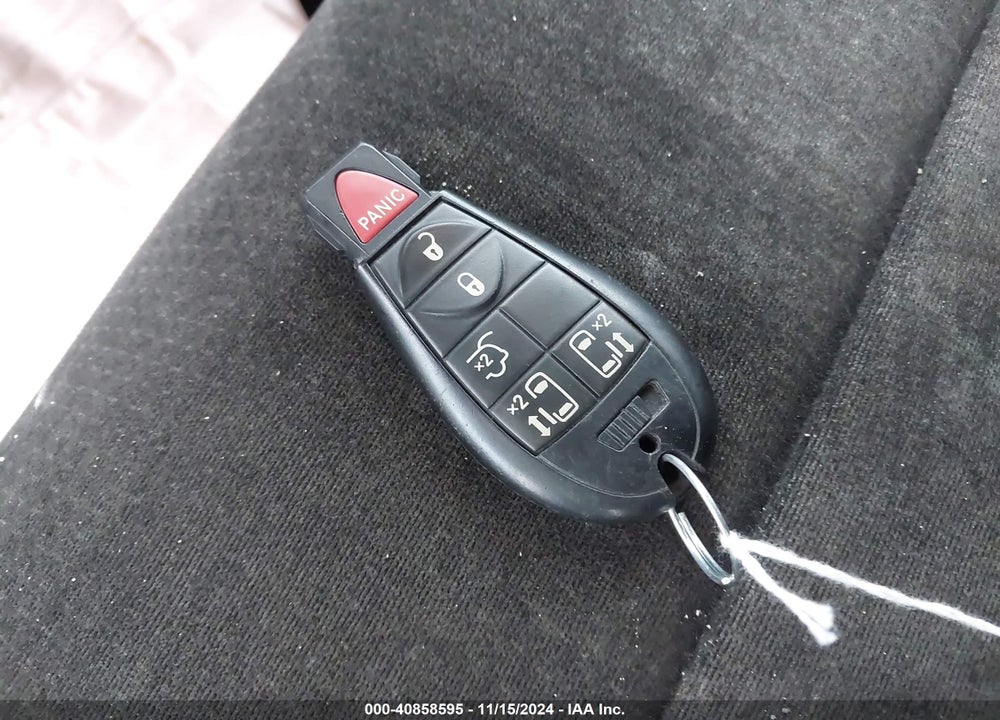 2012 DODGE GRAND CARAVAN SXT VIN: 2C4RDGCG8CR212328