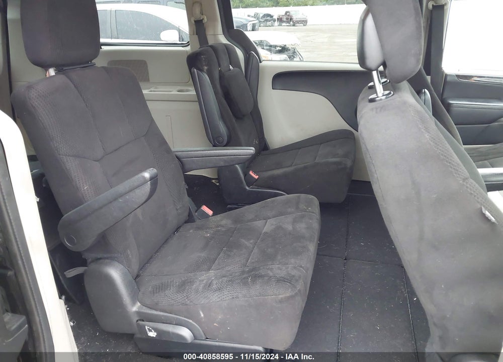 2012 DODGE GRAND CARAVAN SXT VIN: 2C4RDGCG8CR212328