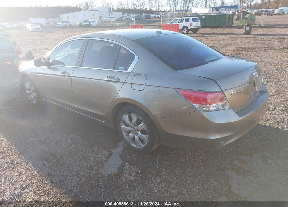 2010 HONDA ACCORD 2.4 EX-L VIN: 1HGCP2F88AA044679