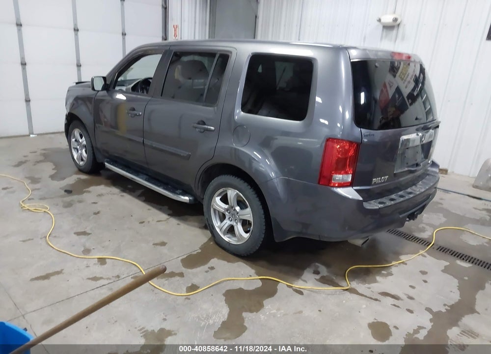 2015 HONDA PILOT EX VIN: 5FNYF4H4XFB026390