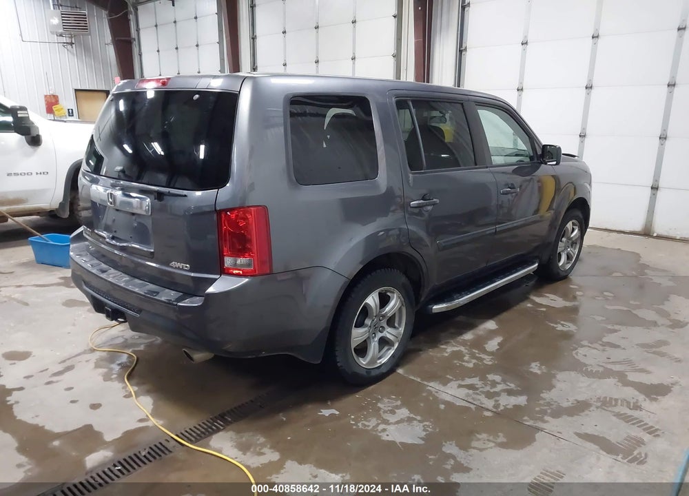 2015 HONDA PILOT EX VIN: 5FNYF4H4XFB026390
