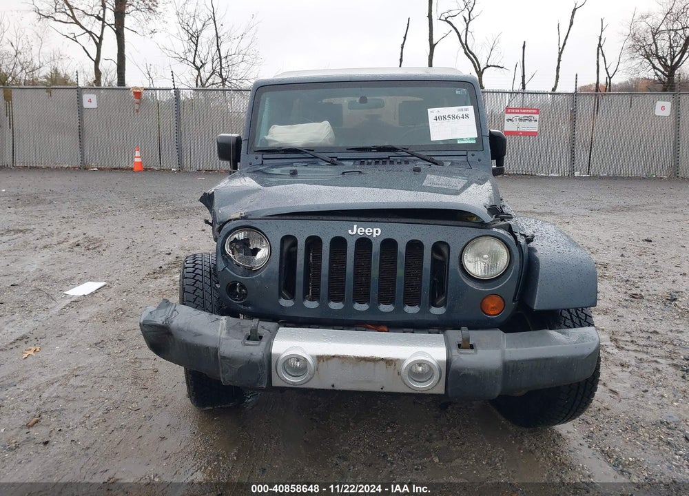 2008 JEEP WRANGLER UNLIMITED SAHARA VIN: 1J4GA59198L632441