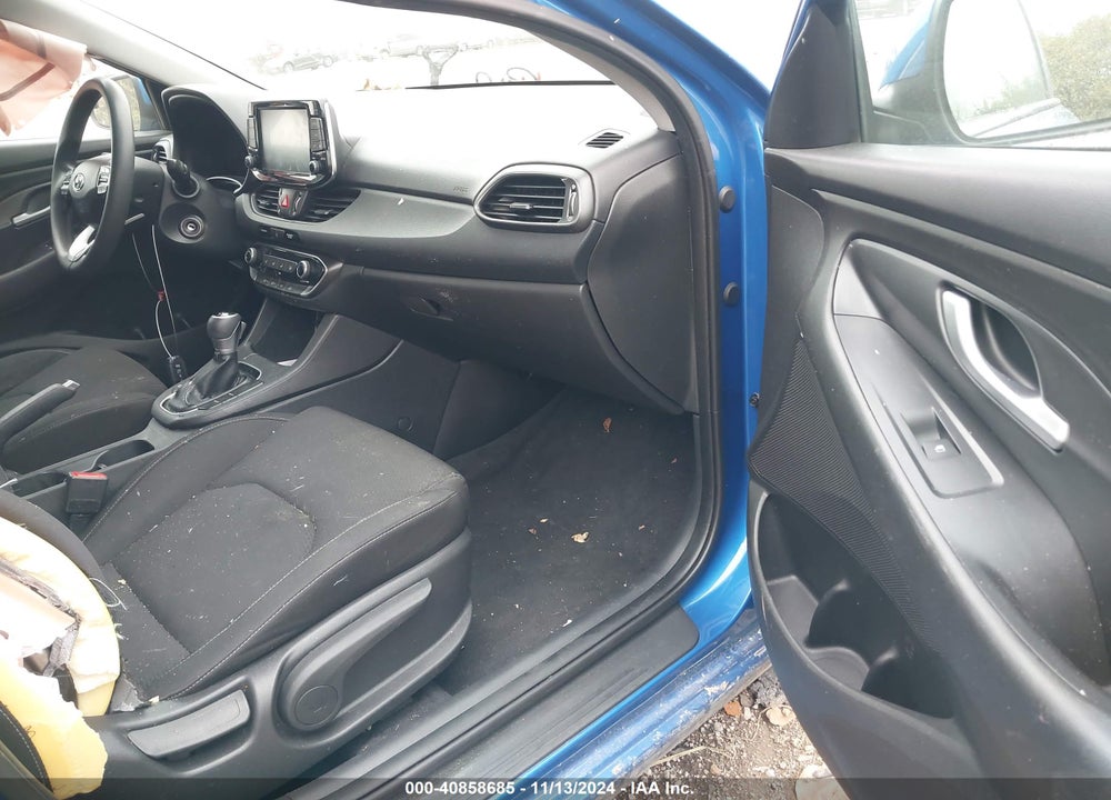 2018 HYUNDAI ELANTRA GT VIN: KMHH35LE4JU060061