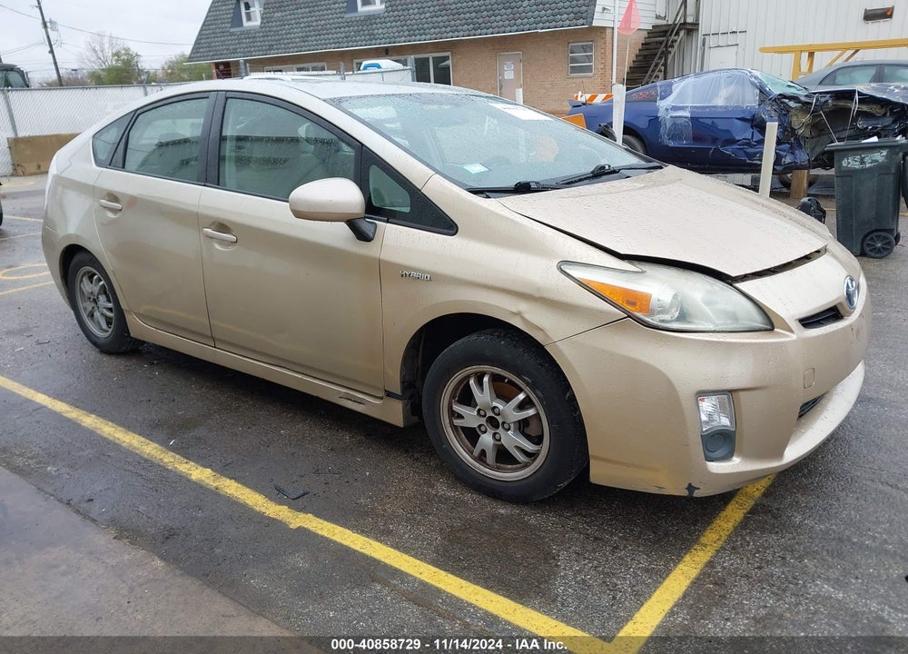 2011 TOYOTA PRIUS TWO VIN: JTDKN3DU4B0246996