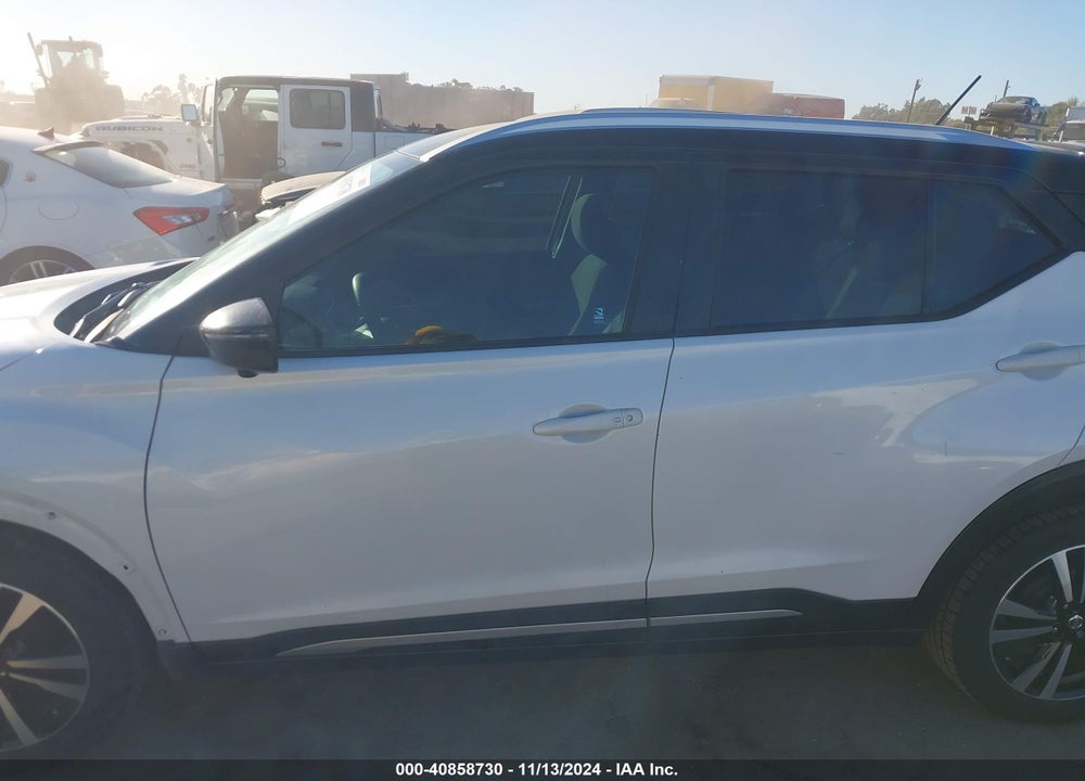 2019 NISSAN KICKS SR VIN: 3N1CP5CU0KL492736