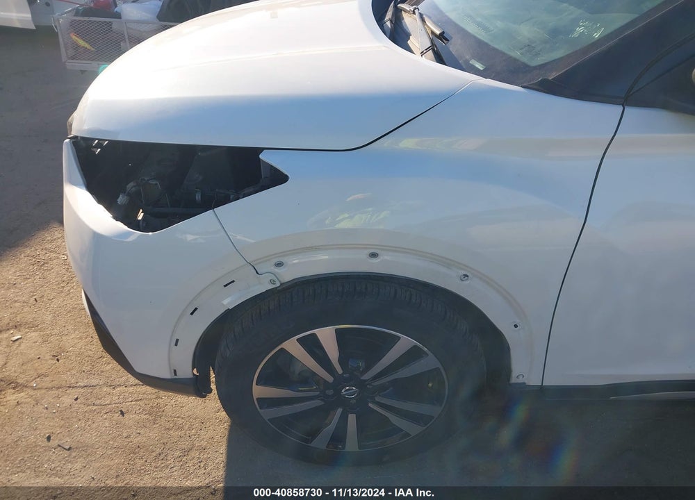 2019 NISSAN KICKS SR VIN: 3N1CP5CU0KL492736