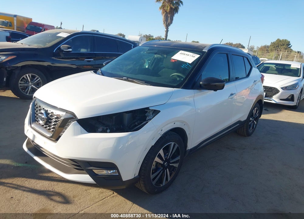 2019 NISSAN KICKS SR VIN: 3N1CP5CU0KL492736