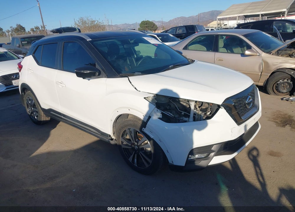 2019 NISSAN KICKS SR VIN: 3N1CP5CU0KL492736