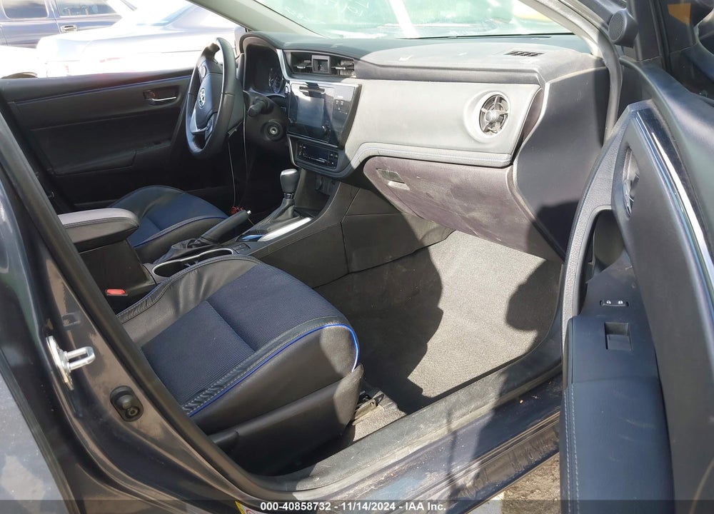 2017 TOYOTA COROLLA SE VIN: 5YFBURHE1HP706400