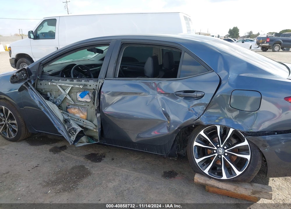 2017 TOYOTA COROLLA SE VIN: 5YFBURHE1HP706400