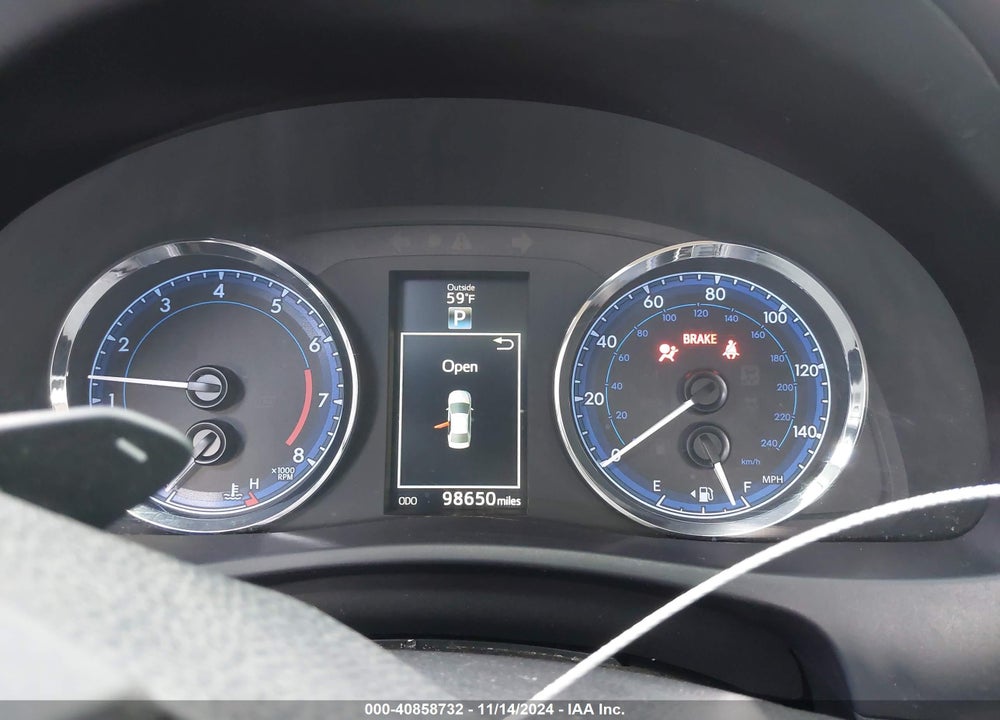 2017 TOYOTA COROLLA SE VIN: 5YFBURHE1HP706400