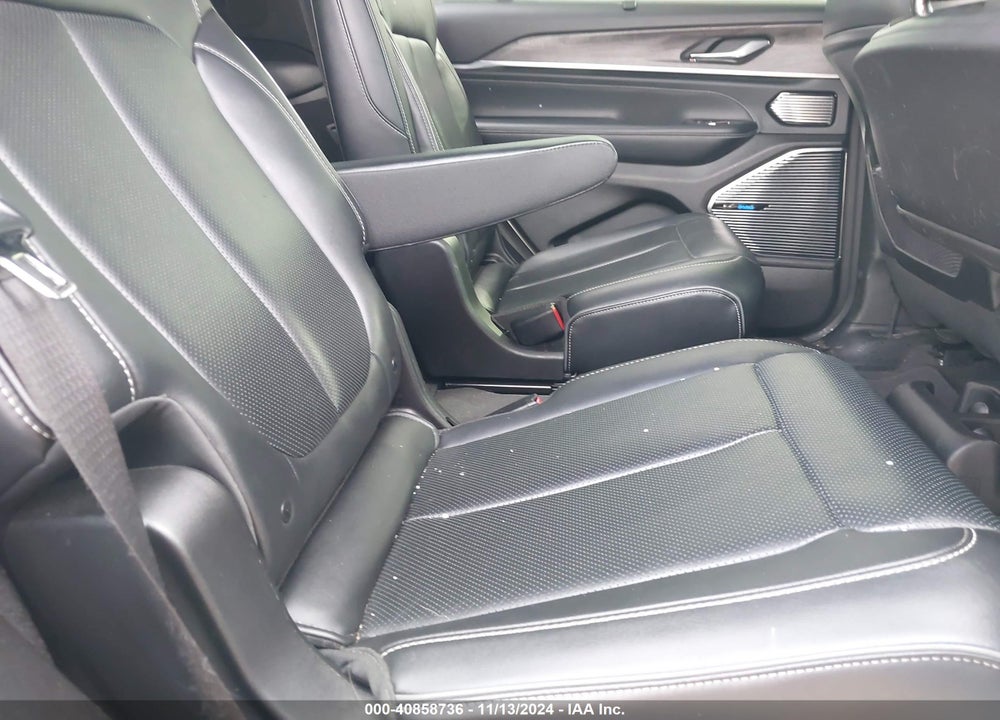 2021 JEEP GRAND CHEROKEE L OVERLAND 4X4 VIN: 1C4RJKDG6M8210181