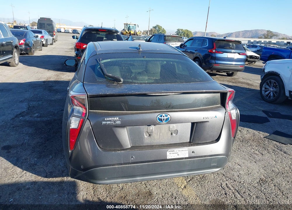 2018 TOYOTA PRIUS TWO VIN: JTDKBRFU2J3068043