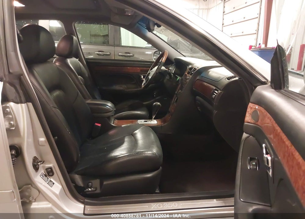 2004 HYUNDAI XG350 L VIN: KMHFU45E54A316161
