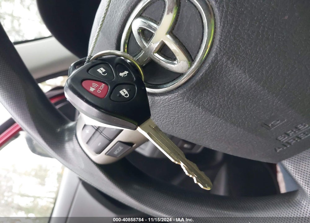 2011 TOYOTA COROLLA S VIN: 2T1BU4EE9BC570175