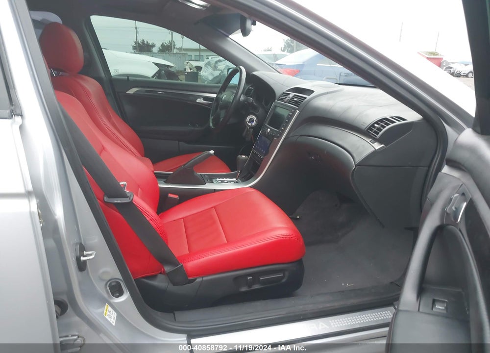 2005 ACURA TL BASE W/NAV SYSTEM (A5) VIN: 19UUA66265A027569