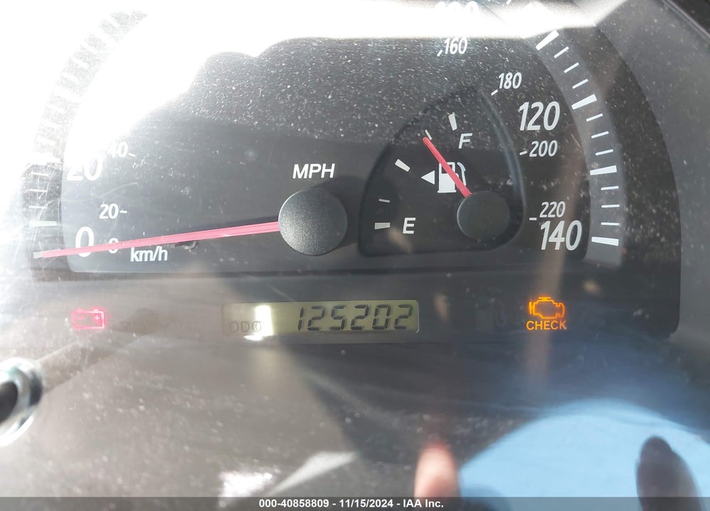 2004 TOYOTA CAMRY LE VIN: 4T1BE32K84U362100
