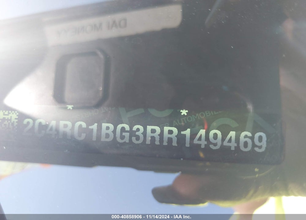 2024 CHRYSLER PACIFICA TOURING L VIN: 2C4RC1BG3RR149469