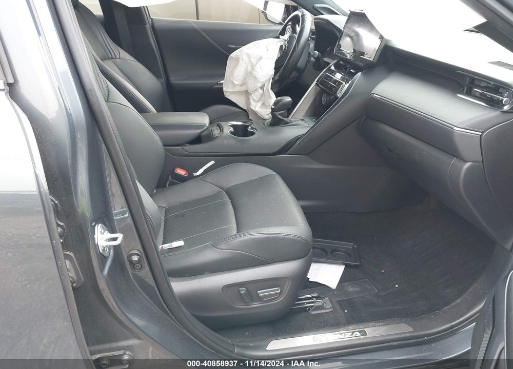 2021 TOYOTA VENZA XLE VIN: JTEAAAAH8MJ086682