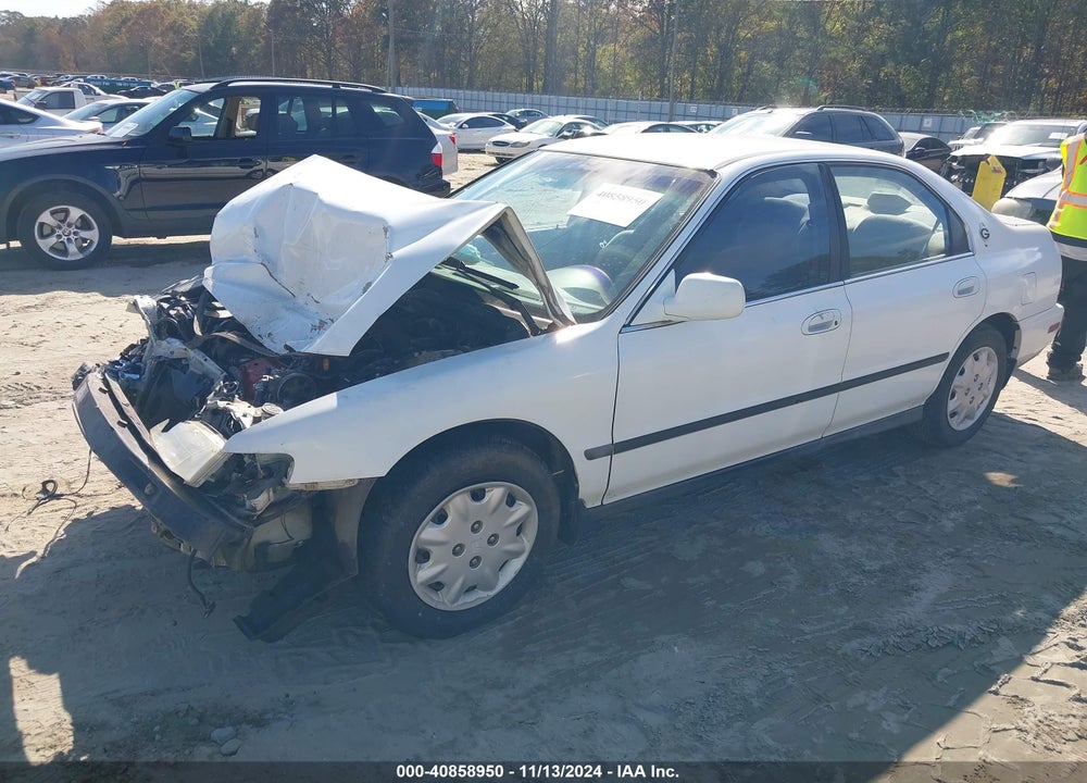 1997 HONDA ACCORD VALUE VIN: 1HGCD5684VA175558