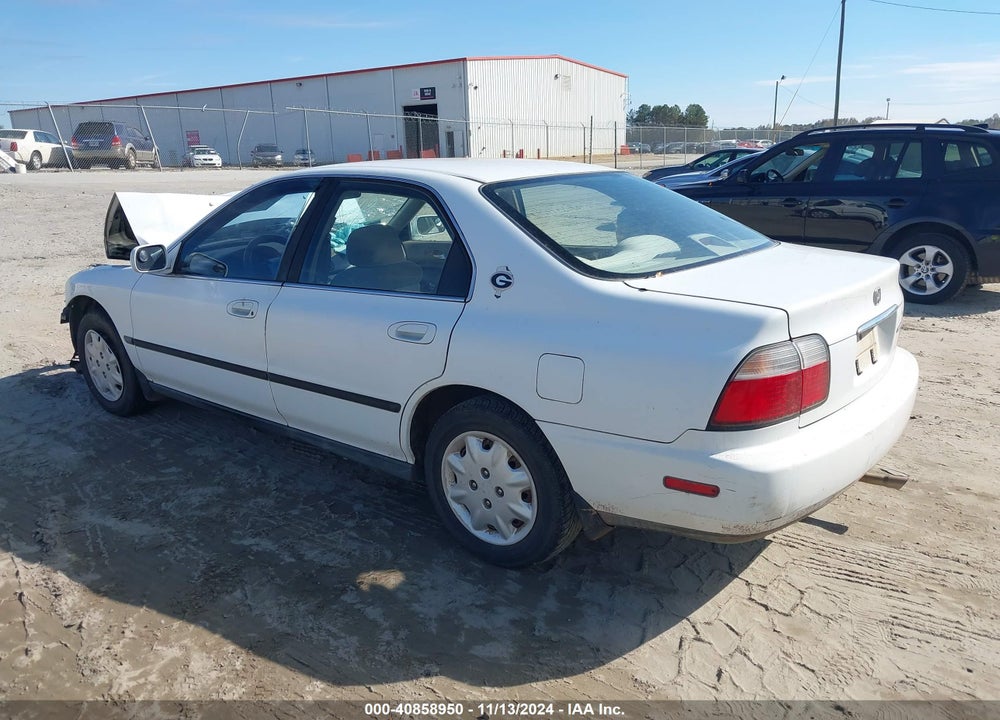 1997 HONDA ACCORD VALUE VIN: 1HGCD5684VA175558
