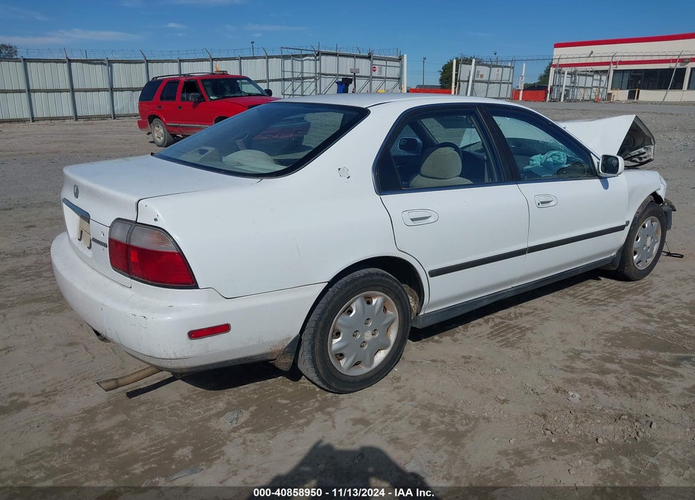 1997 HONDA ACCORD VALUE VIN: 1HGCD5684VA175558